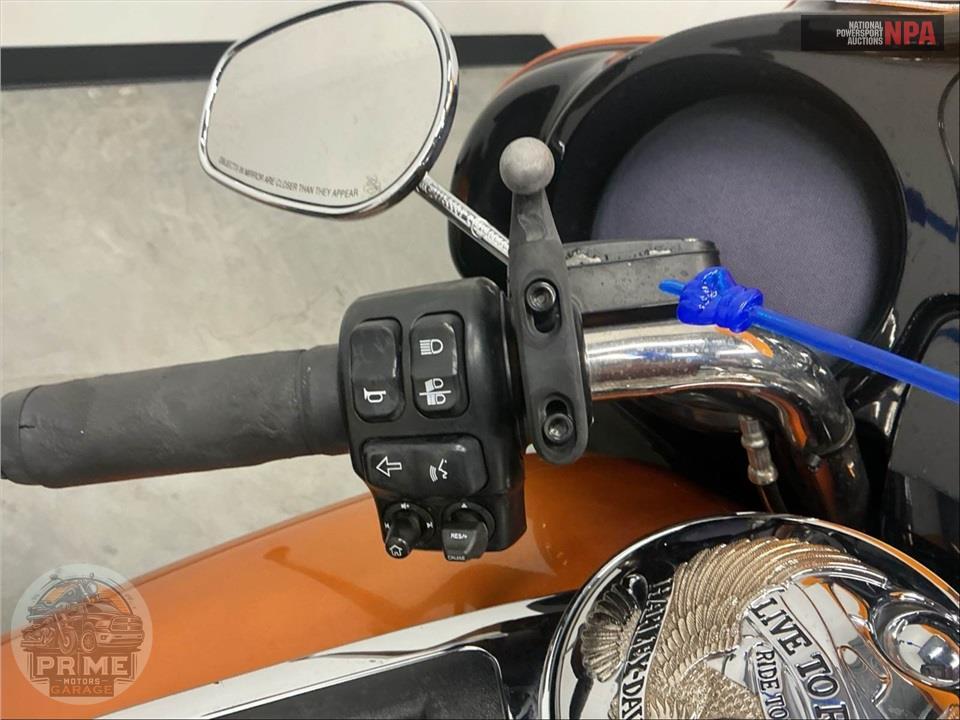 2014 Harley-Davidson FLHTK ELECTRA GLIDE ULTRA LIMITED — фото 32