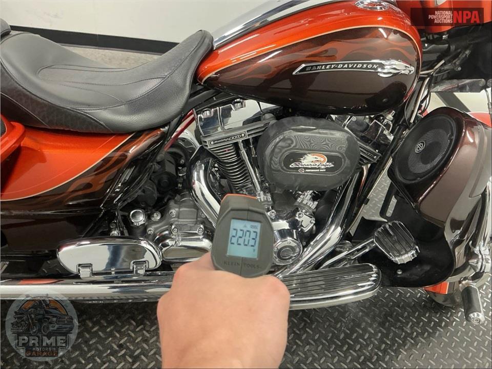 2012 Harley-Davidson FLHXSE3 SCREAMIN EAGLE — фото 8