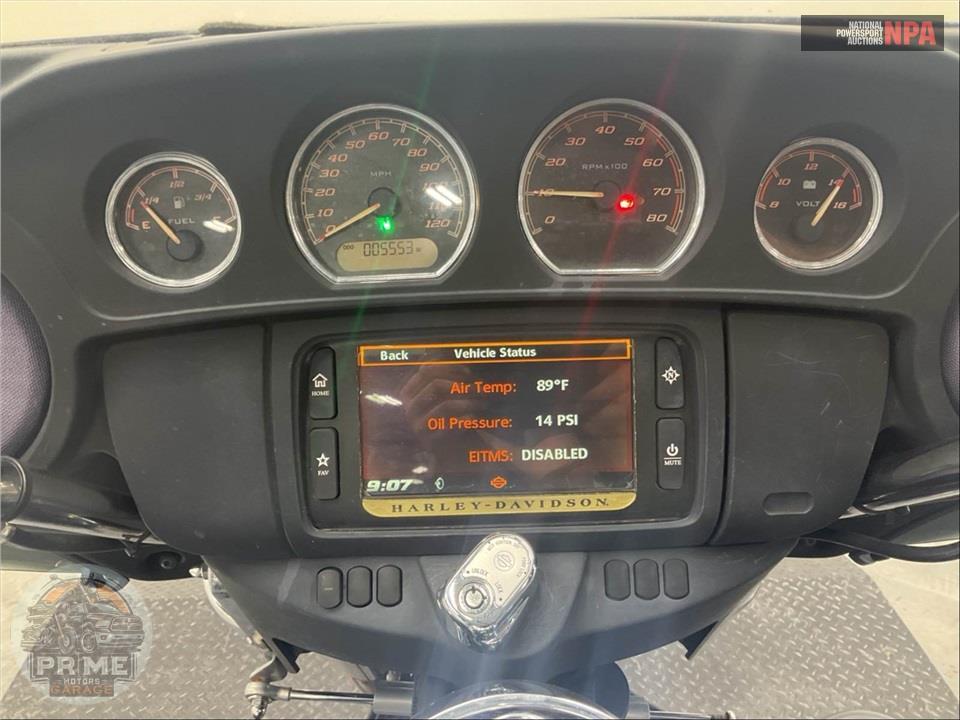 2014 Harley-Davidson FLHTCUTG TRIGLIDE ULTRA CLASSIC — фото 5