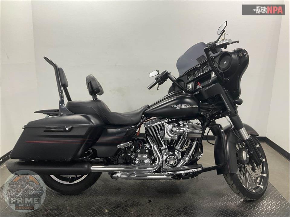 2015 Harley-Davidson FLHXS STREET GLIDE SPECIAL — фото 1