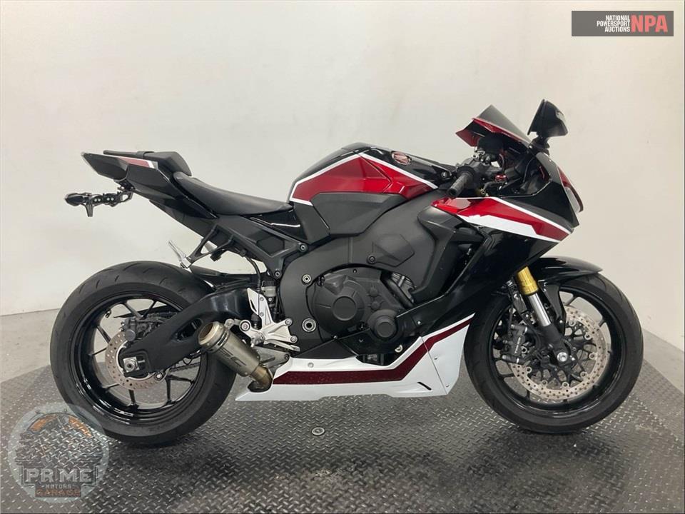 2021 Honda CBR1000RA (ABS) — фото 1