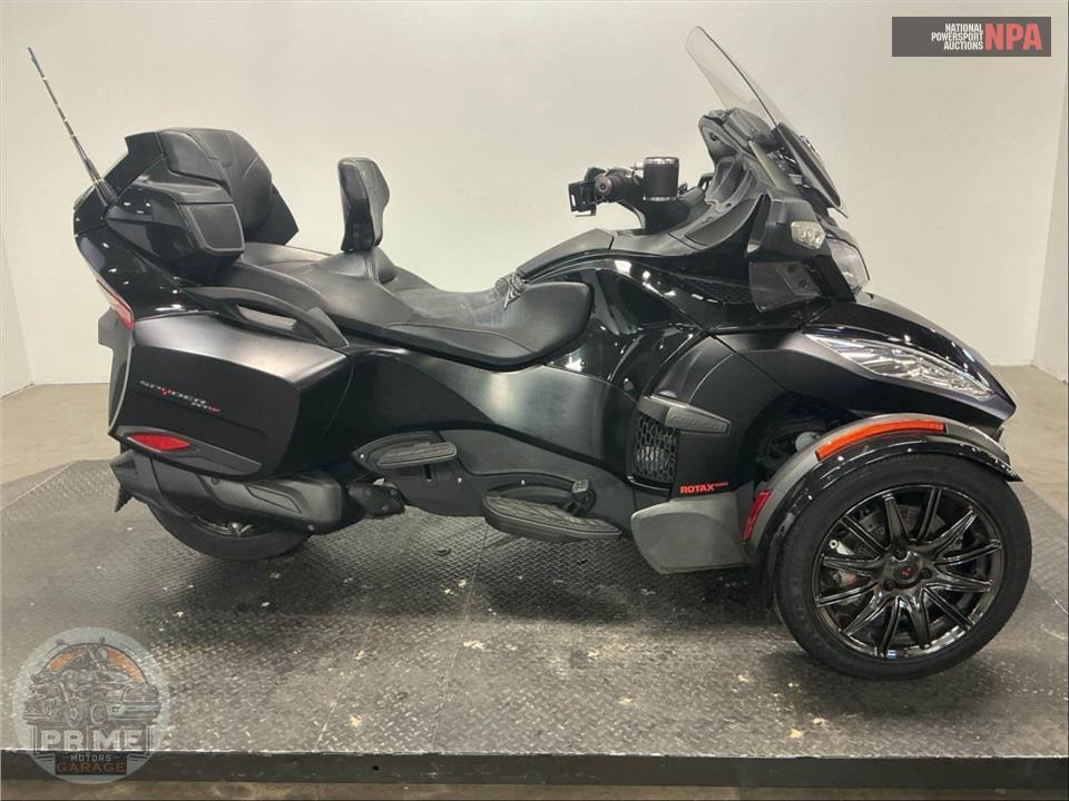 2016 Can-Am SPYDER RT-S SE6 — фото 1
