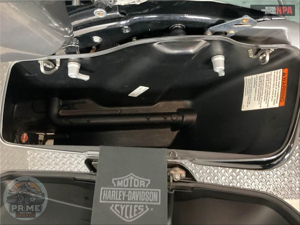 2021 Harley-Davidson FLHXS STREET GLIDE SPECIAL — фото 22