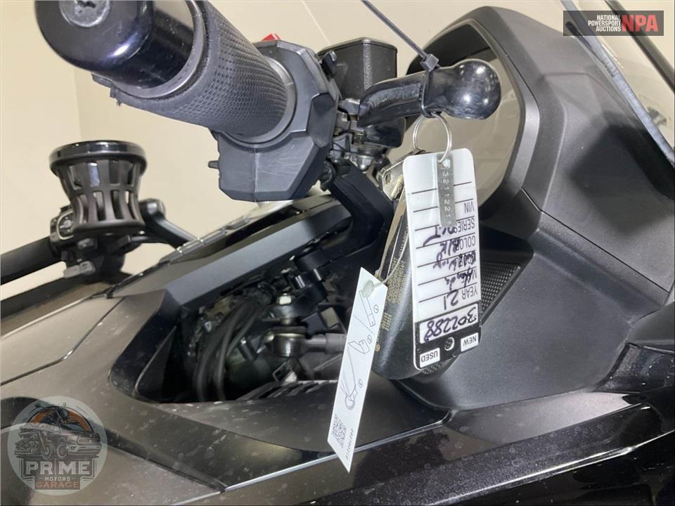 2021 Honda GL1800D GOLDWING TOUR DCT — фото 9