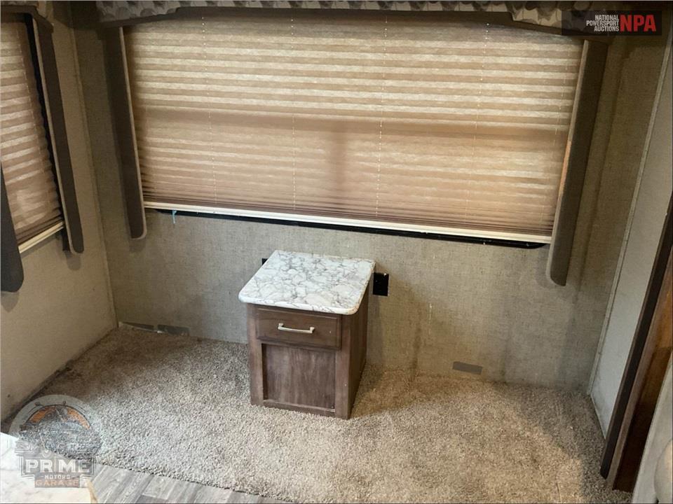 2017 Keystone Rv M-28 RLSWE - COUGAR SERIES — фото 13