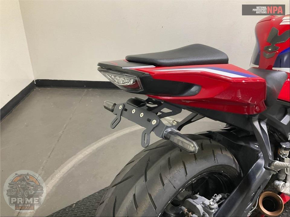 2023 Honda CBR1000RR — фото 30