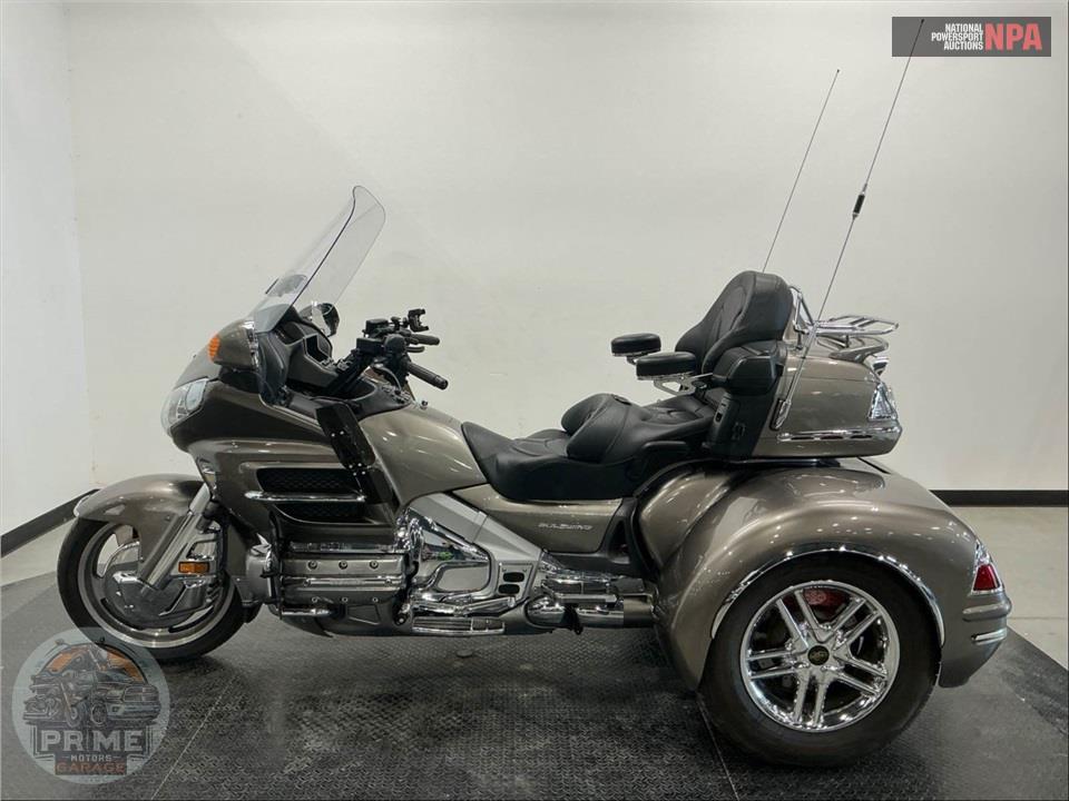 2008 Honda GL1800HPNM8 GOLDWING — фото 3