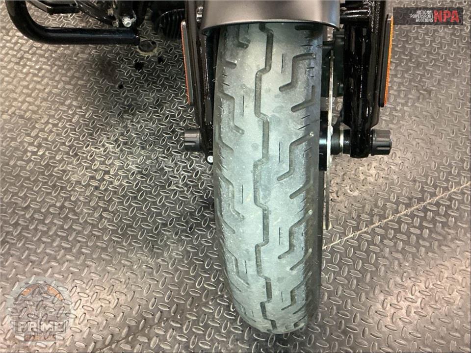 2020 Harley-Davidson FLSL SOFTAIL SLIM — фото 21