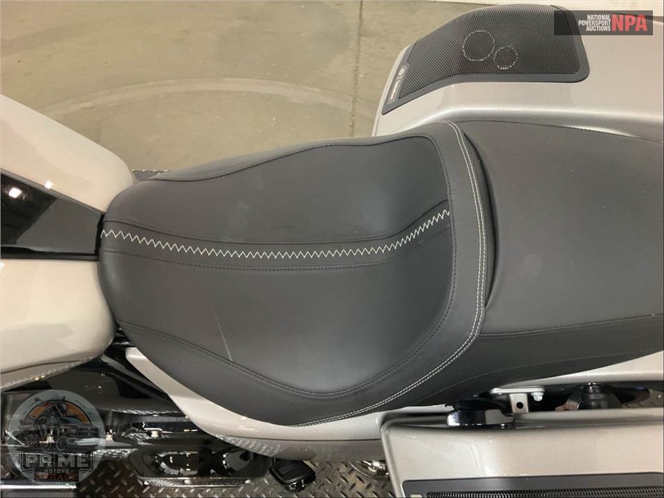2023 Harley-Davidson FLHXSE CVO STREET GLIDE — фото 22