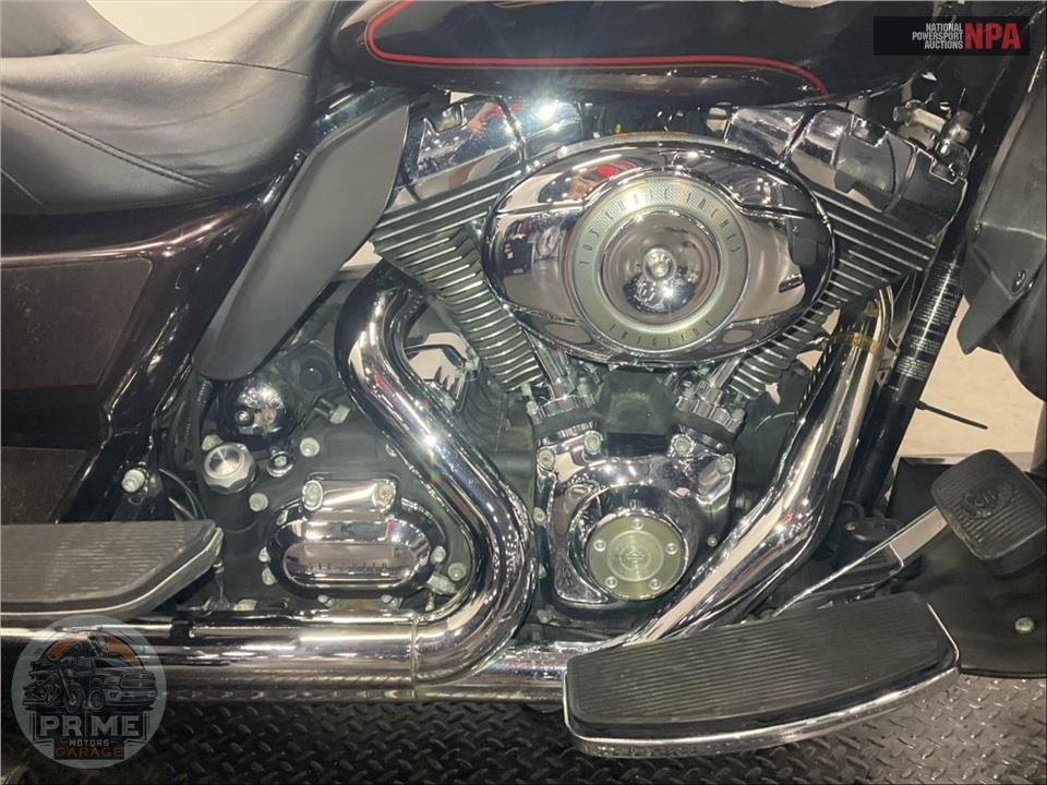 2011 Harley-Davidson FLHTCUTG TRIGLIDE UL CLSC — фото 6