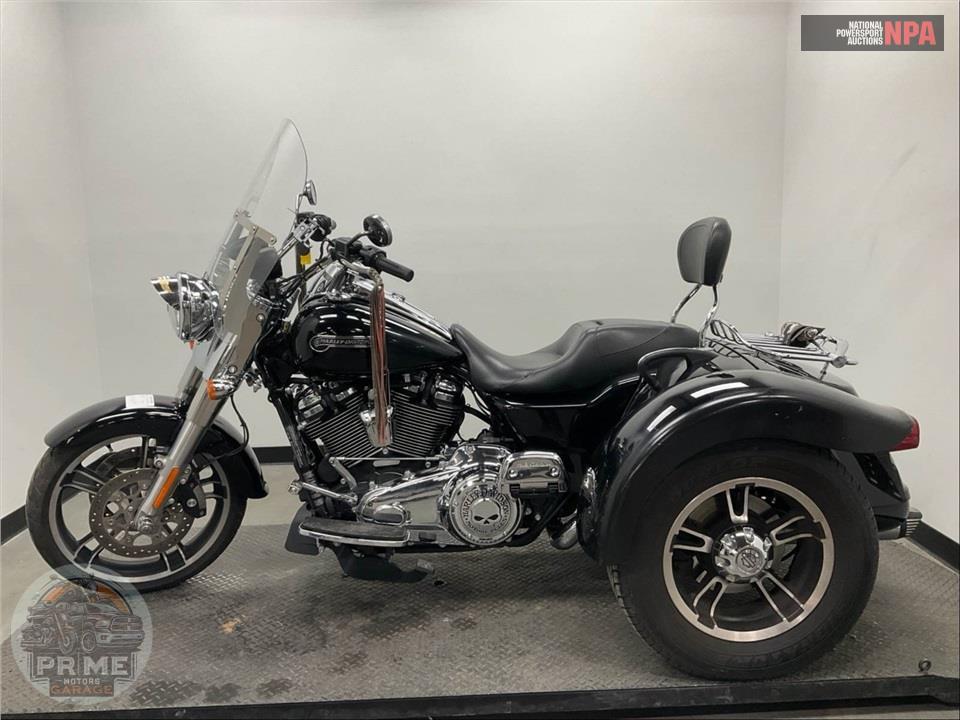 2019 Harley-Davidson FLRT FREEWHEELER — фото 3