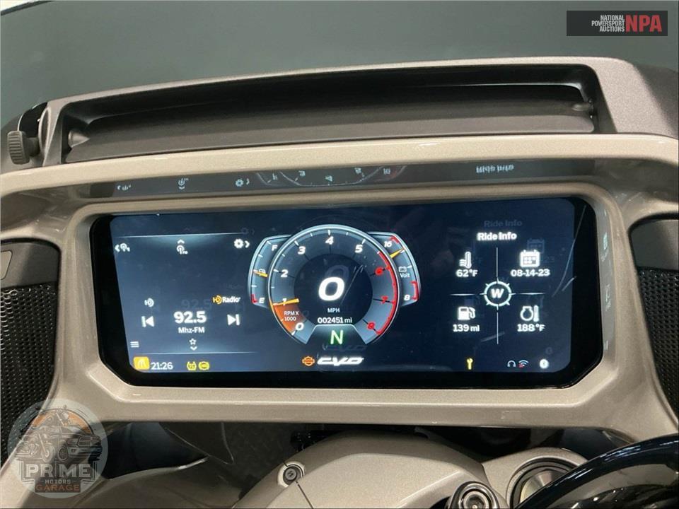 2023 Harley-Davidson FLTRXSE CVO ROAD GLIDE — фото 5