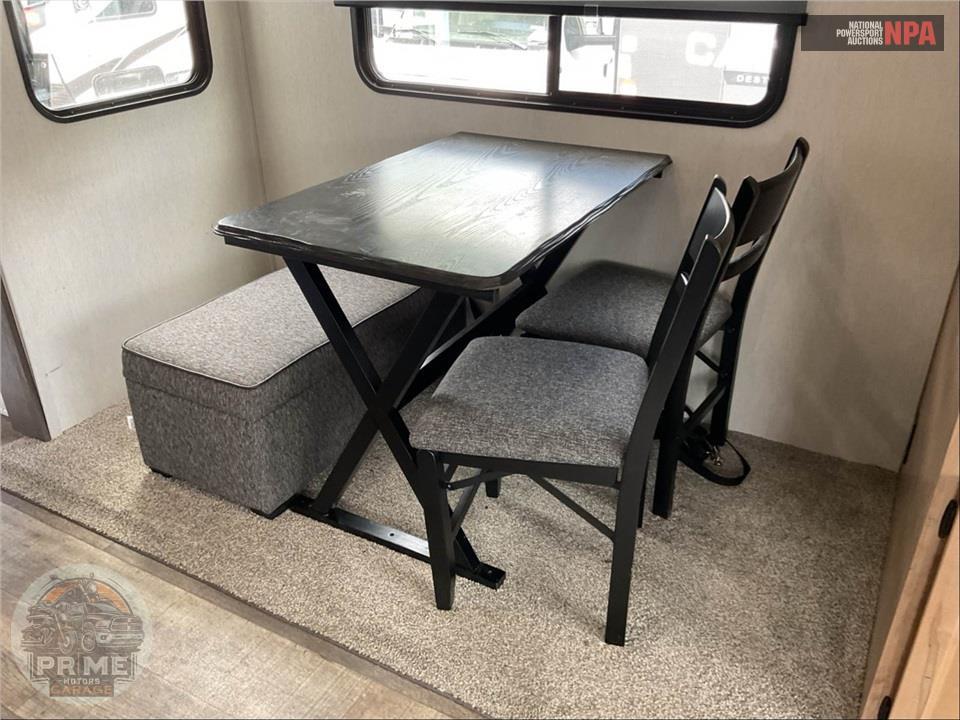 2024 Cherokee By Forest River M-3660SUITE - ARCTIC WOLF FIFTH WHEEL SERIES — фото 11