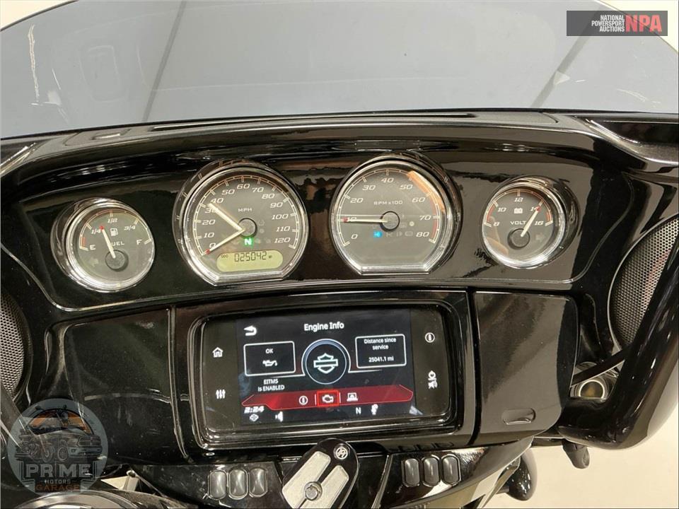 2019 Harley-Davidson FLHXS STREET GLIDE SPECIAL — фото 5