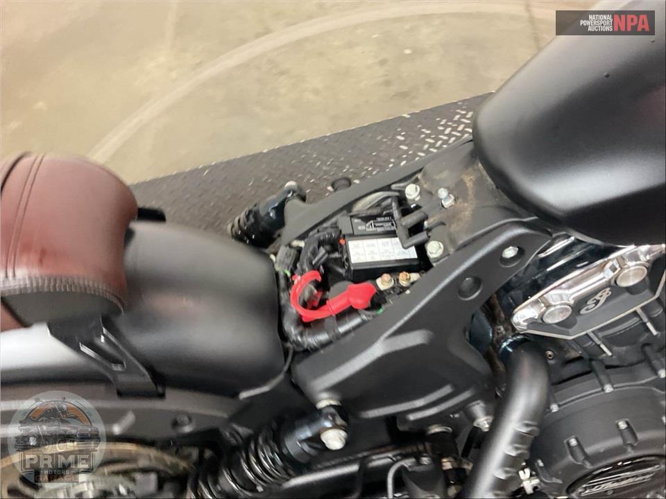 2018 Indian Motorcycle SCOUT BOBBER (BLACK) — фото 17