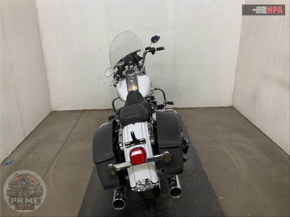2012 Harley-Davidson FLHRC ROAD KING CLSC — фото 4