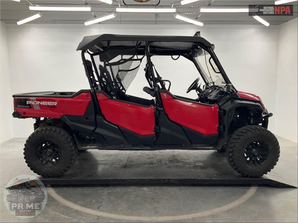 2024 Honda SXS1000M6D PIONEER 6 DELUXE CREW — фото 1