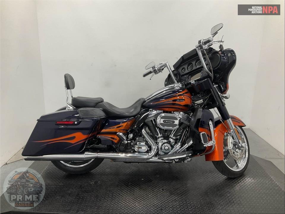 2015 Harley-Davidson FLHXSE CVO STREET GLIDE SPECIAL — фото 1