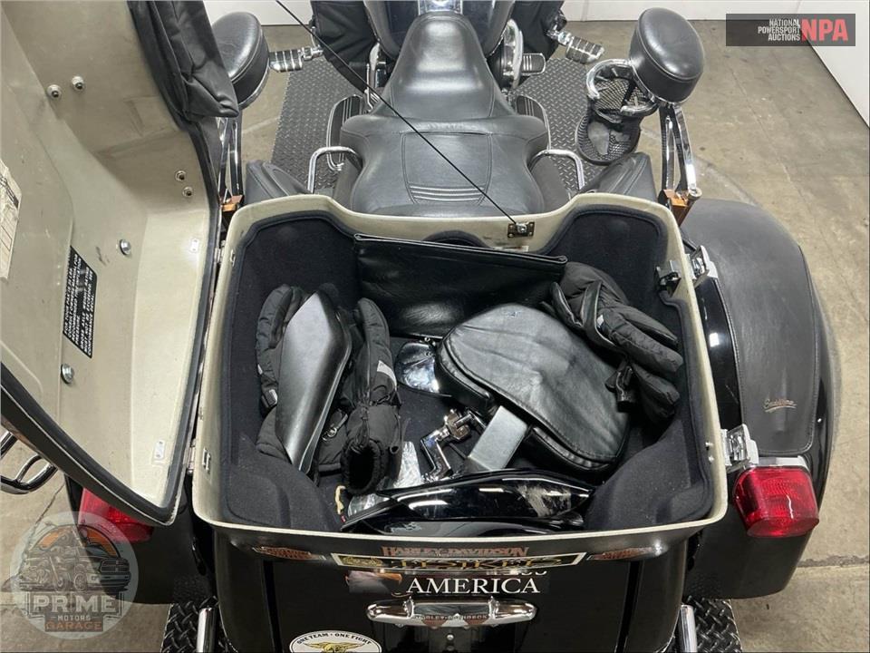 2010 Harley-Davidson FLHXXX STREET GLIDE TRIKE — фото 27