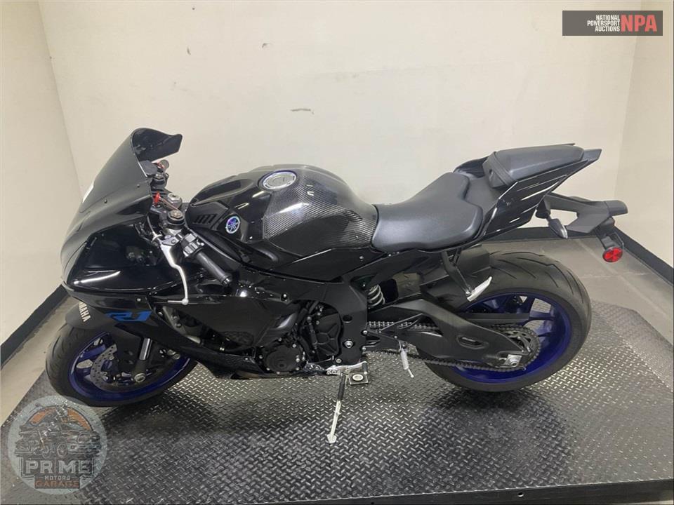 2023 Yamaha YZF-R1 — фото 3
