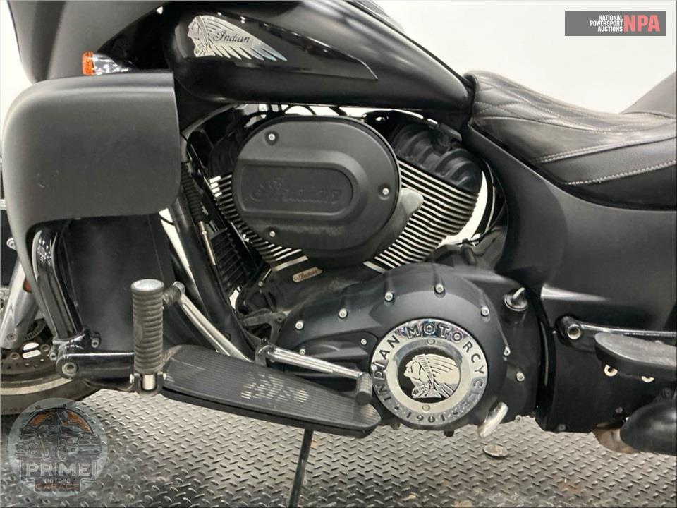 2020 Indian Motorcycle ROADMASTER DARK HORSE (SMOKE) — фото 7