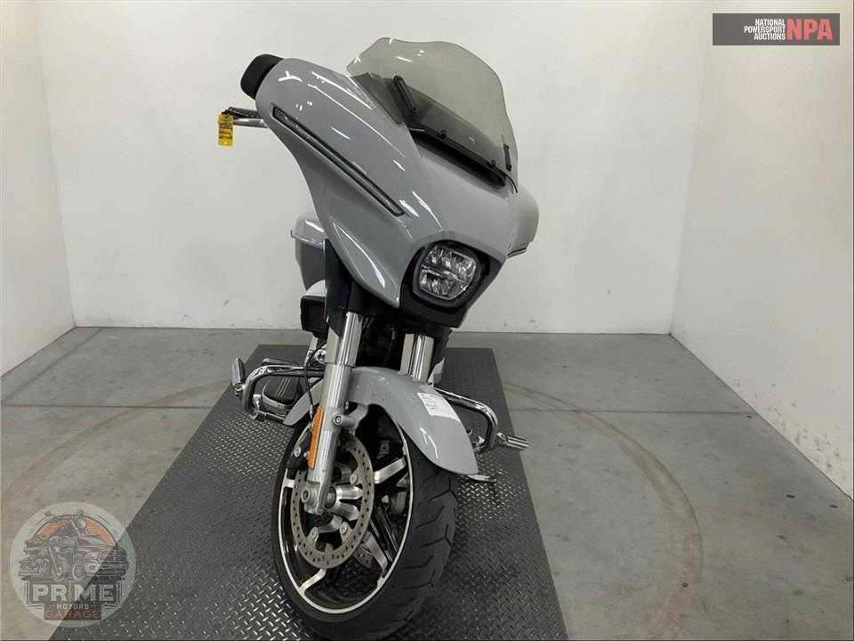 2025 Harley-Davidson FLHX STREET GLIDE — фото 2