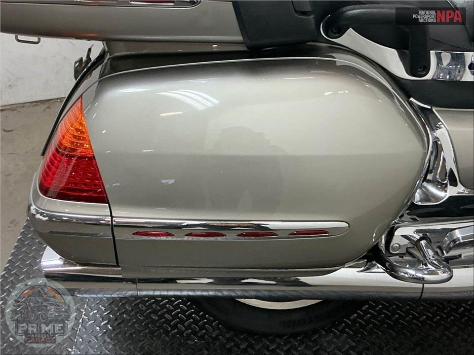 2002 Honda GL18002 GOLDWING — фото 22