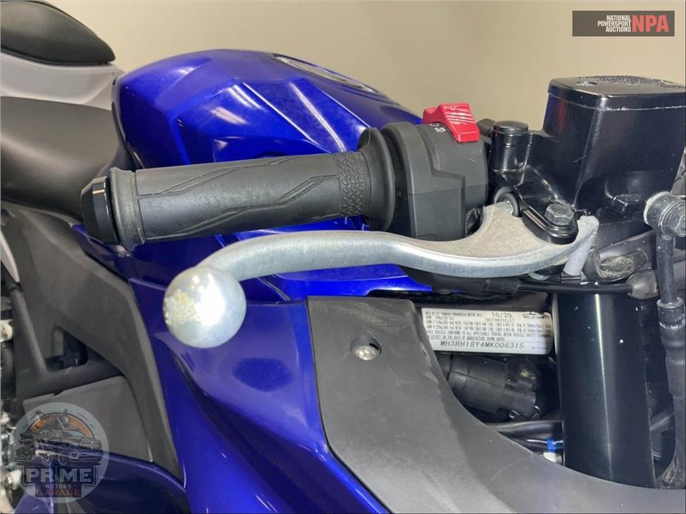 2021 Yamaha YZF-R3 — фото 36