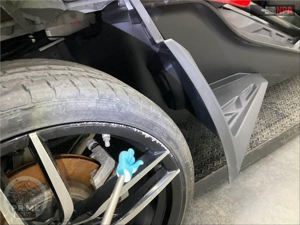 2021 Polaris SLINGSHOT SL AUTODRIVE — фото 24