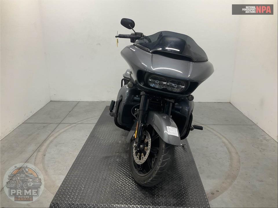 2021 Harley-Davidson FLTRK ROAD GLIDE LIMITED — фото 2