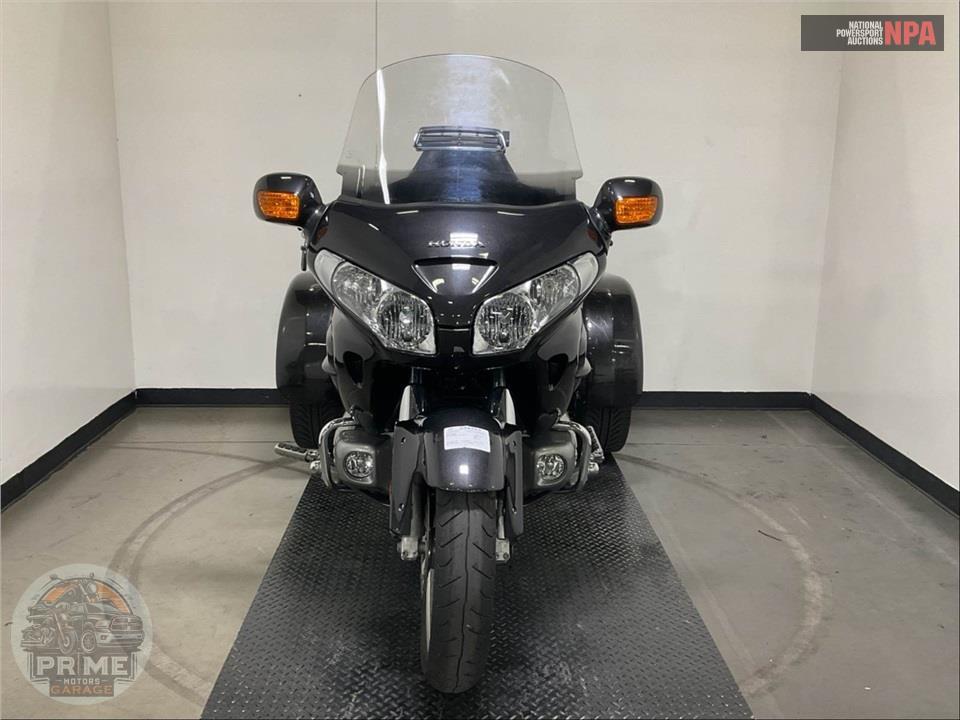 2010 Honda GL1800HPNMA GOLDWING — фото 2