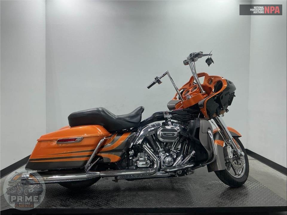 2015 Harley-Davidson FLTRUSE CVO ROAD GLIDE ULTRA — фото 1