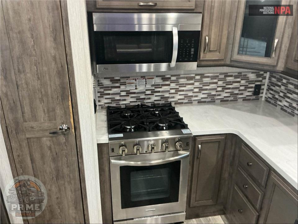 2020 Sandpiper By Forest River M-39BARK - FIFTH WHEEL SERIES — фото 21