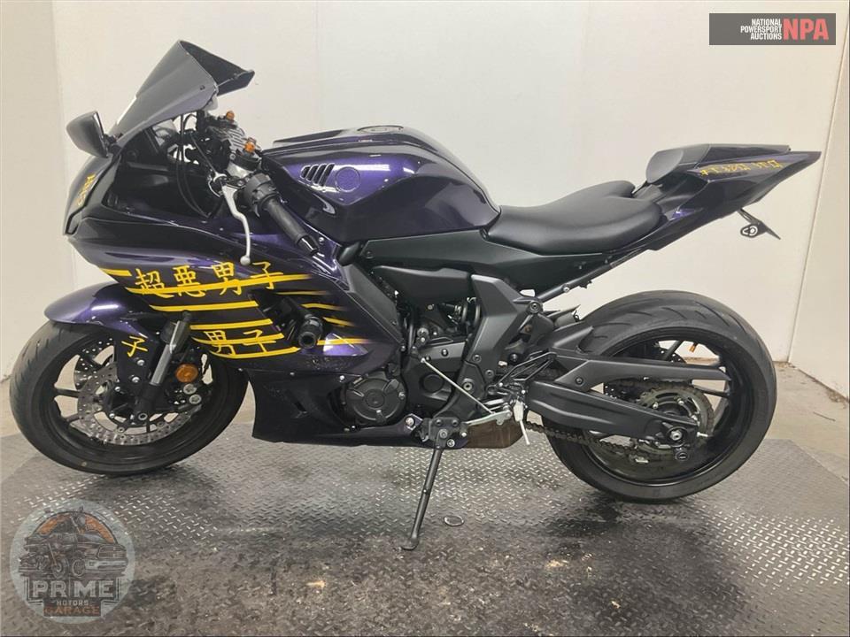 2024 Yamaha YZF-R7 — фото 3
