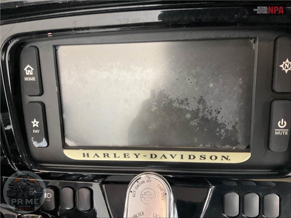 2016 Harley-Davidson FLHTK ELECTRA GLIDE ULTRA LIMITED — фото 30