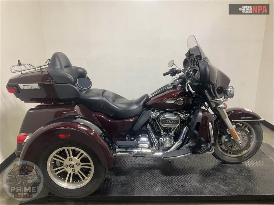 2022 Harley-Davidson FLHTCUTG TRI GLIDE ULTRA CLASSIC — фото 1