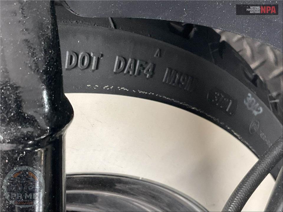 2019 Harley-Davidson FLDE DELUXE — фото 19