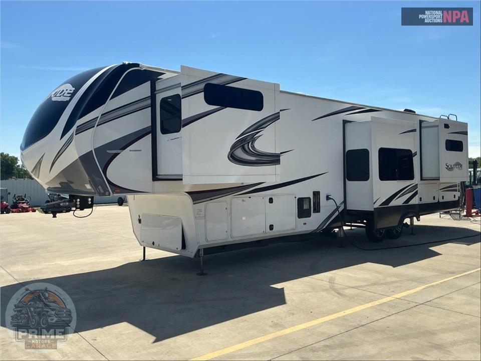 2022 Grand Design Recreational Vehicles M-390RK - SOLITUDE FIFTH WHEEL SERIES — фото 2