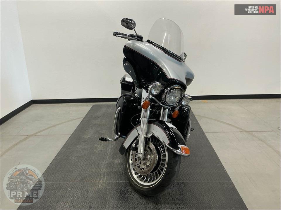 2011 Harley-Davidson FLHTCU UL CLSC EL GLIDE — фото 2