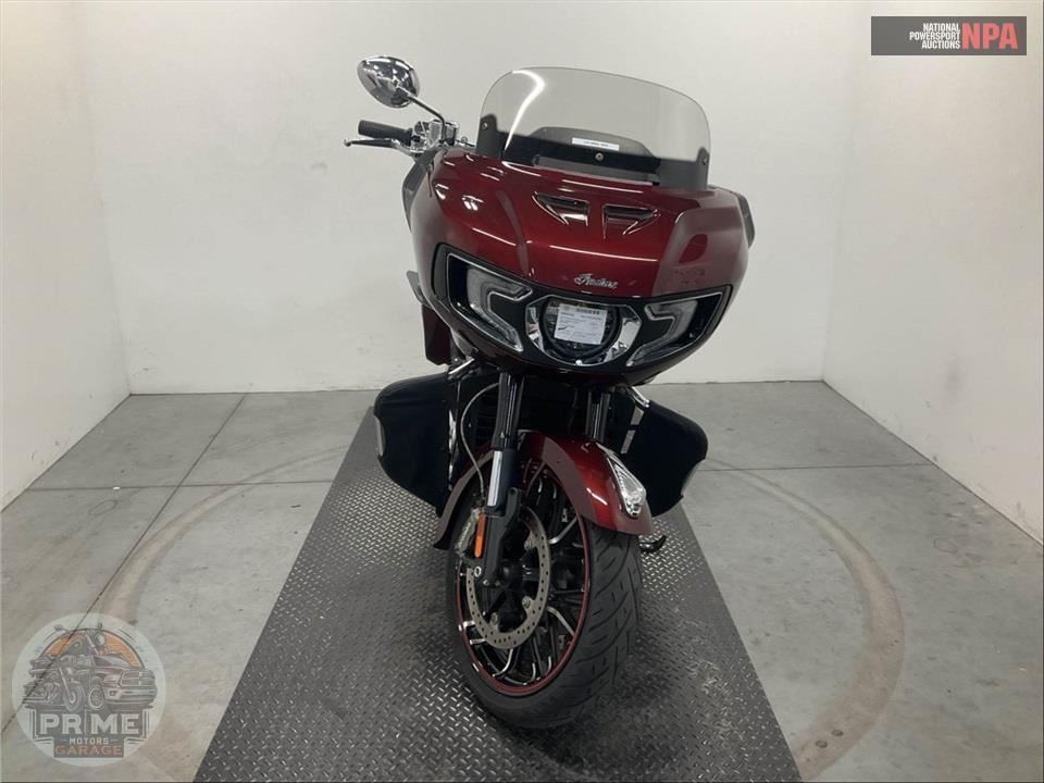 2023 Indian Motorcycle CHALLENGER LIMITED (MAROON) — фото 2