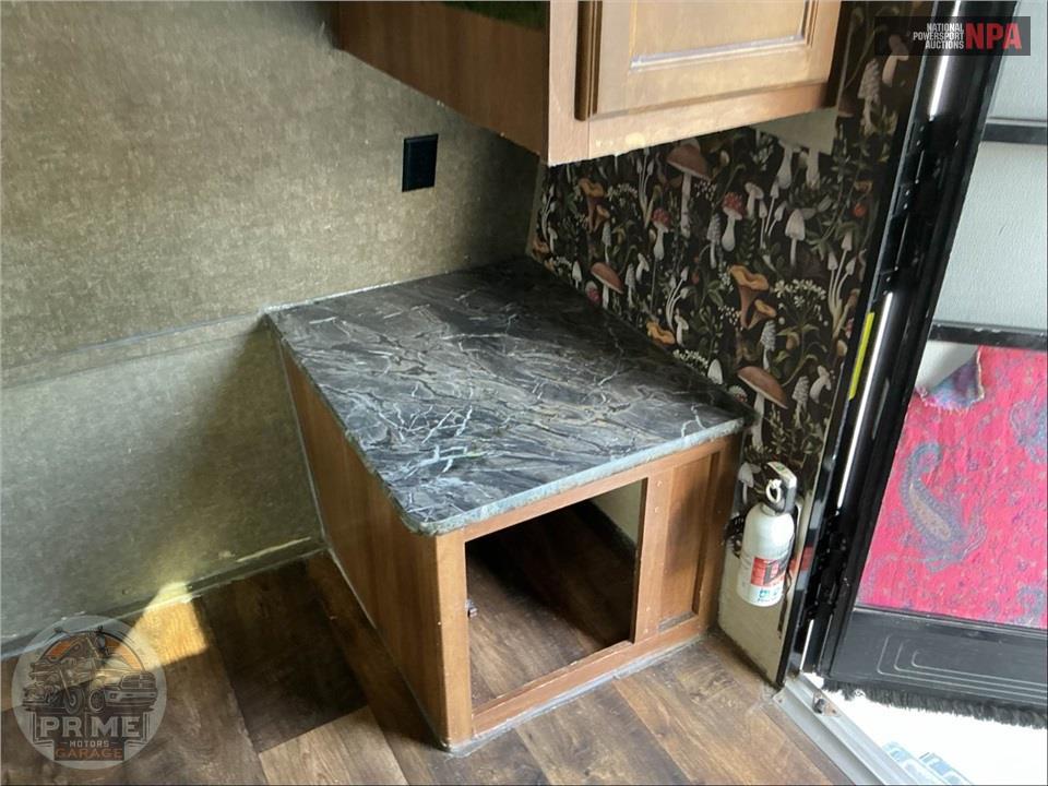 2017 Keystone Rv M-1850 FL - SUMMERLAND MINI SERIES — фото 26