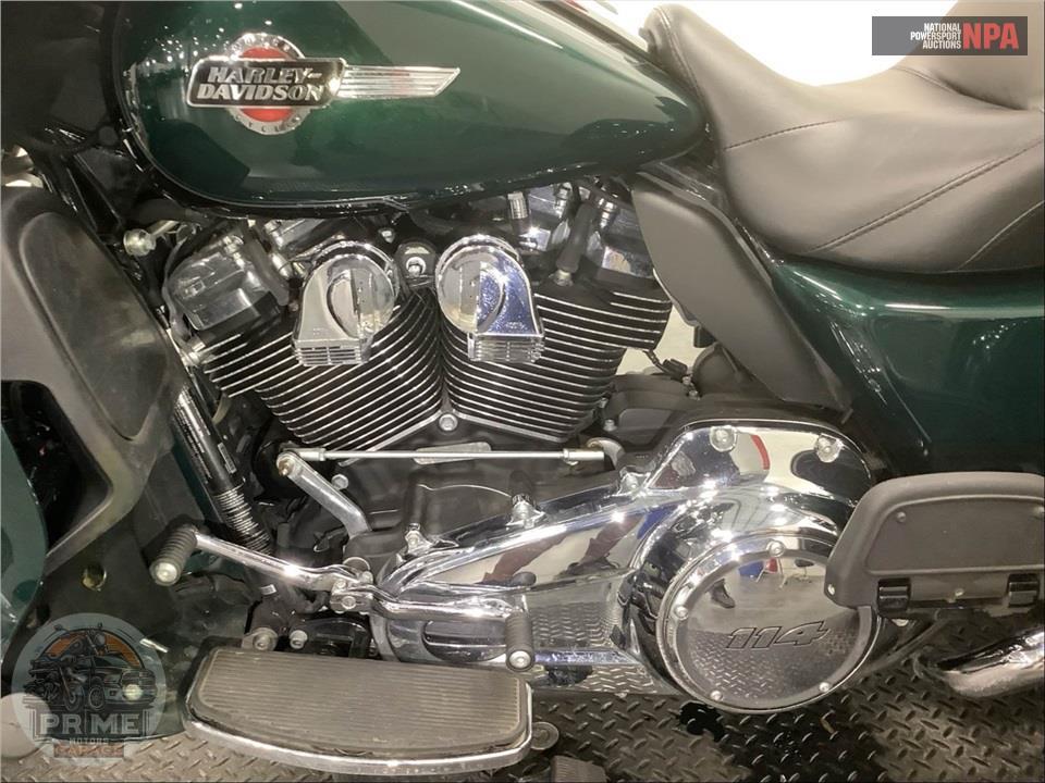 2024 Harley-Davidson FLHTCUTG TRI GLIDE ULTRA CLASSIC — фото 7