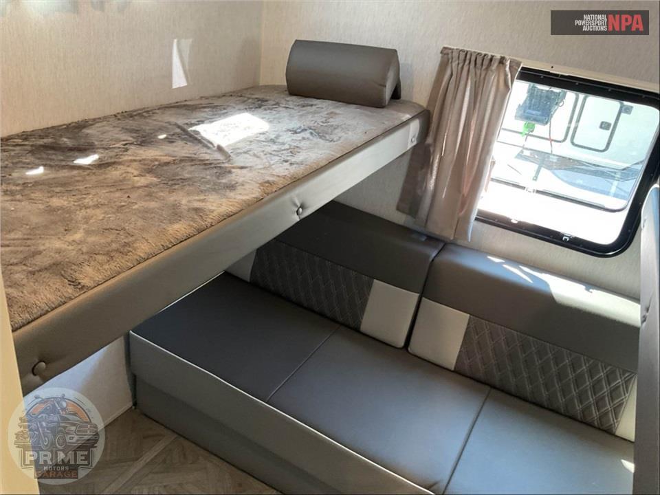 2024 Wildwood By Forest River M-28VBXLX - X-LITE PLATINUM SERIES — фото 15