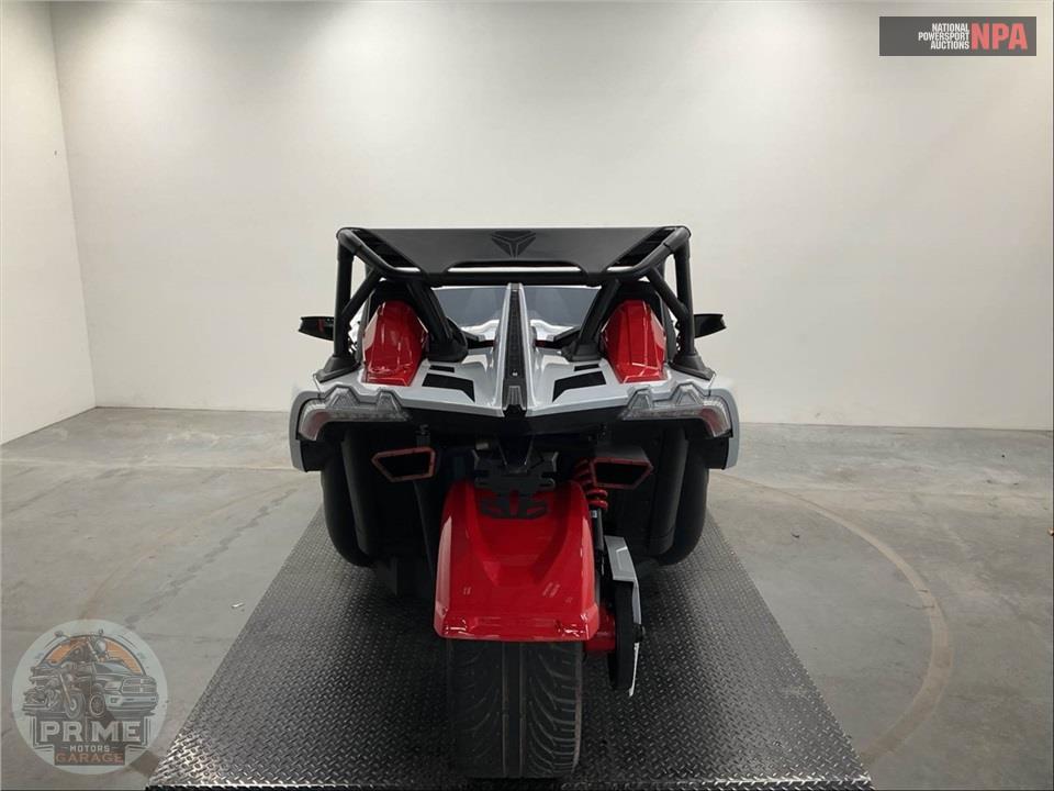 2023 Polaris SLINGSHOT ROUSH EDITION — фото 4
