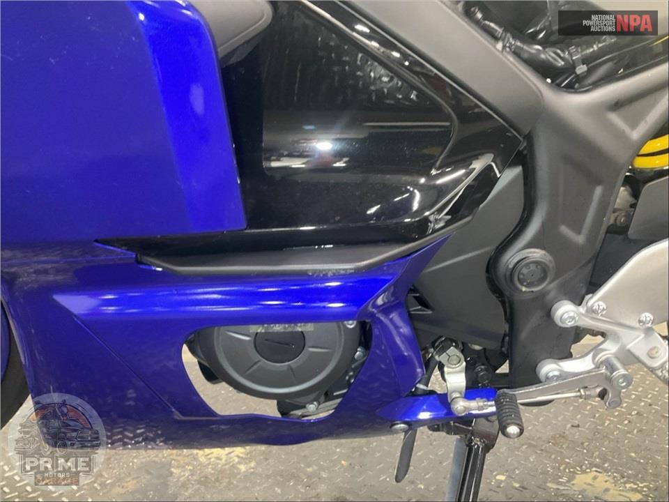 2025 Yamaha YZF-R3 — фото 7