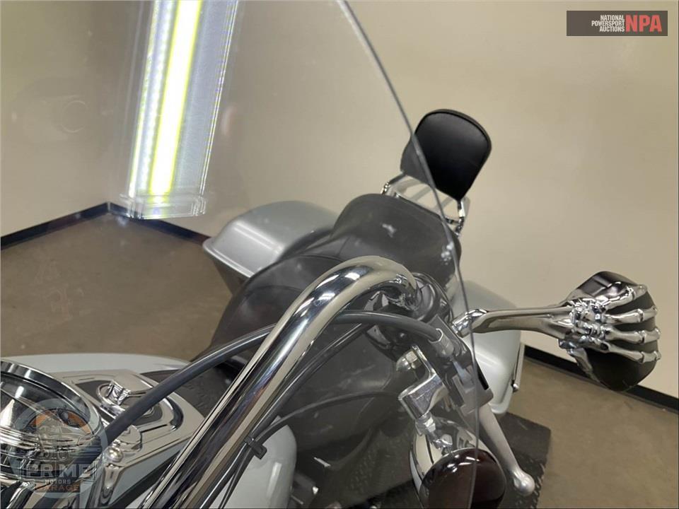 2012 Harley-Davidson FLD-103 DYNA SWITCHBACK — фото 17