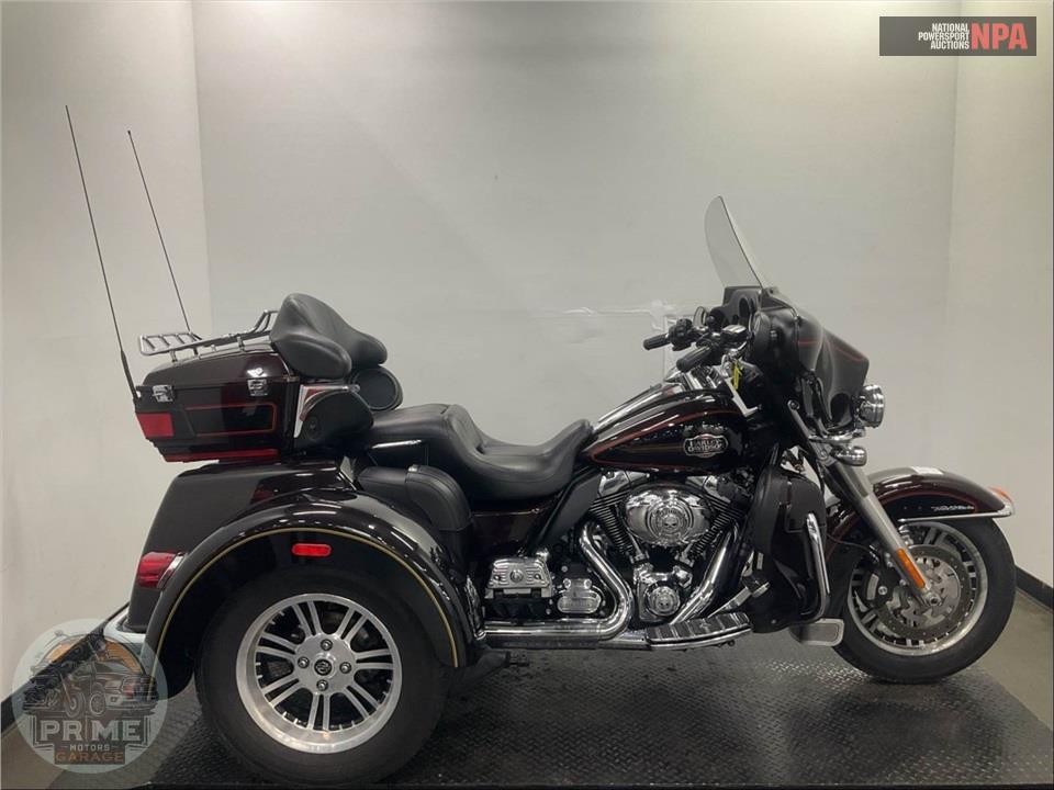 2011 Harley-Davidson FLHTCUTG TRIGLIDE UL CLSC — фото 1