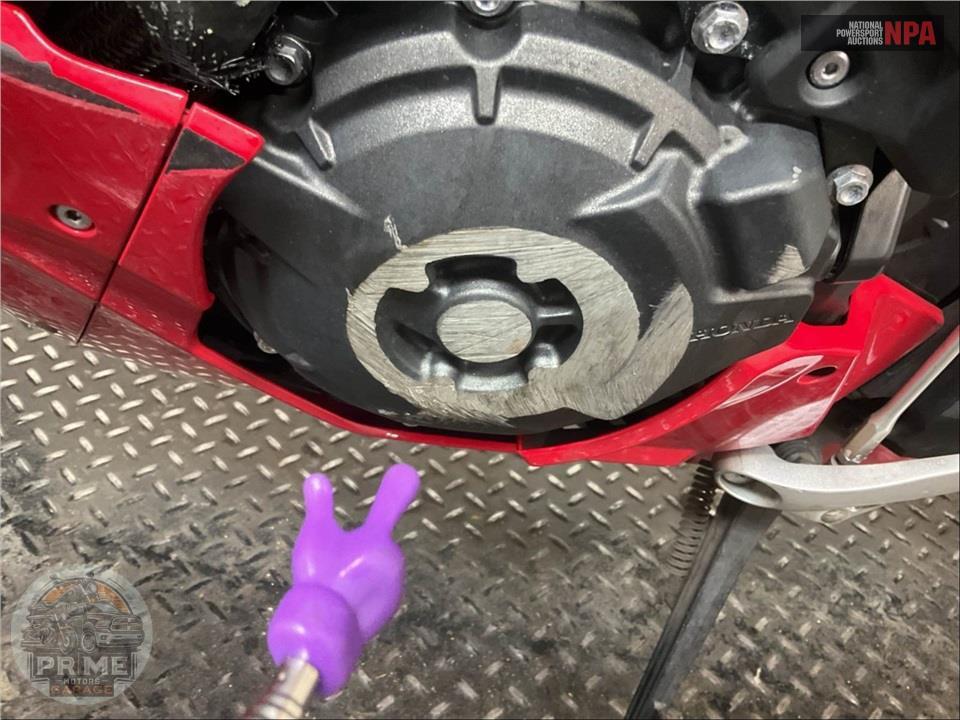 2023 Honda CBR1000RR — фото 10