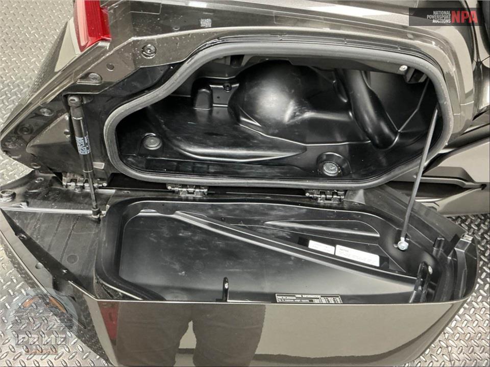 2024 Honda GL1800D GOLDWING TOUR DCT — фото 17