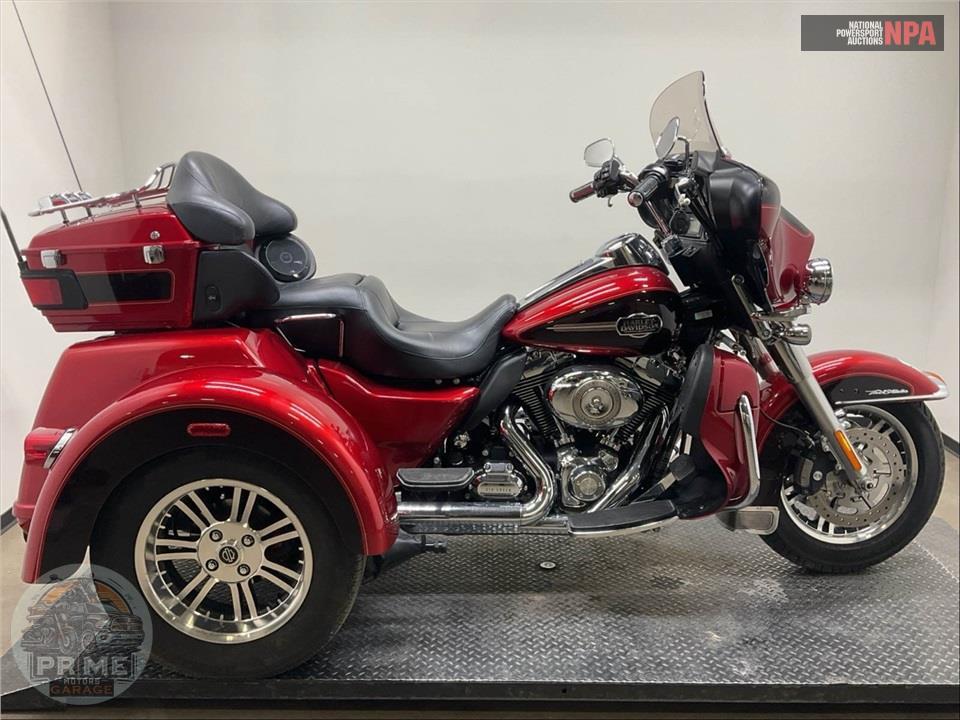 2012 Harley-Davidson FLHTCUTG TRIGLIDE UL CLSC — фото 1
